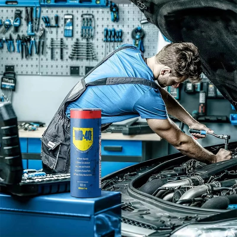 WD-40 Becher